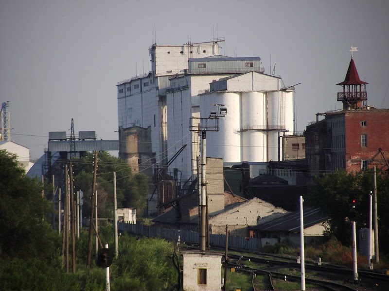 Элеватор днем