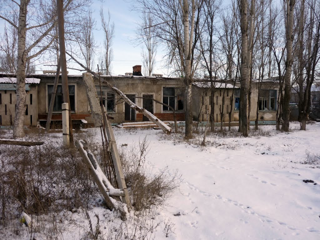 Бывший садик, потом поликлиника...