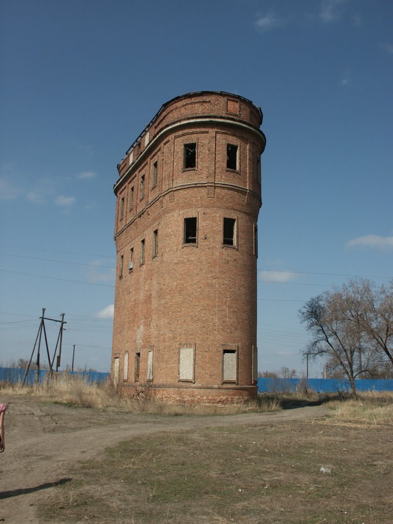 Водонапорная башня, апрель 2008 года