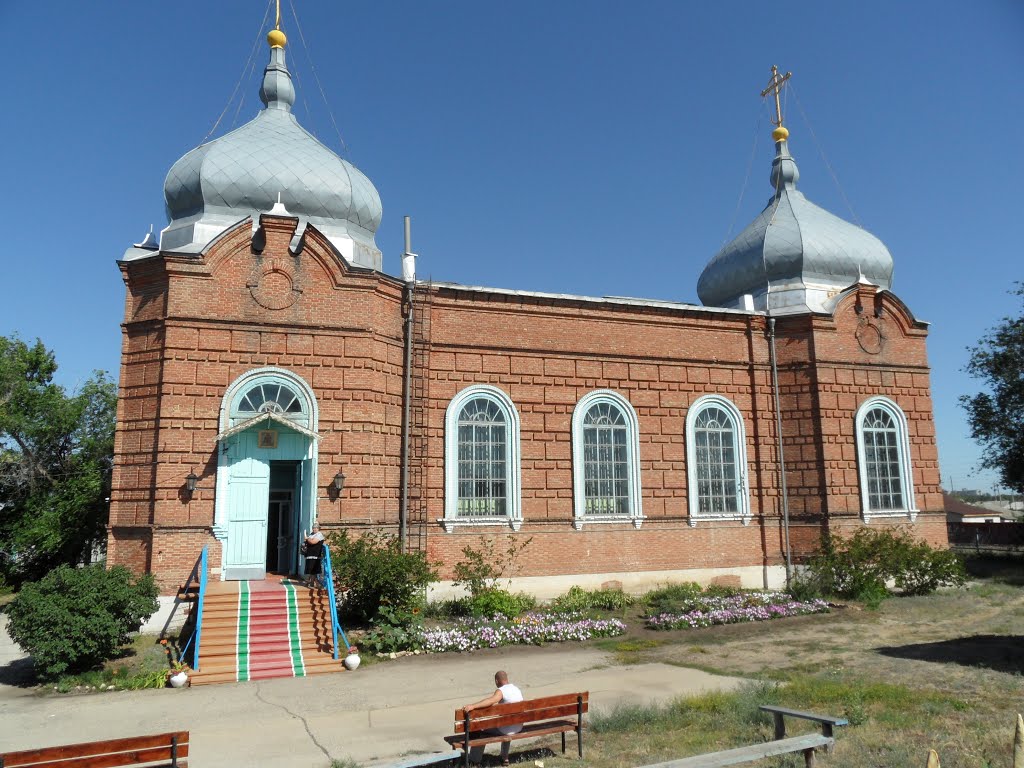 Храм Архистратига Божия Михаила.