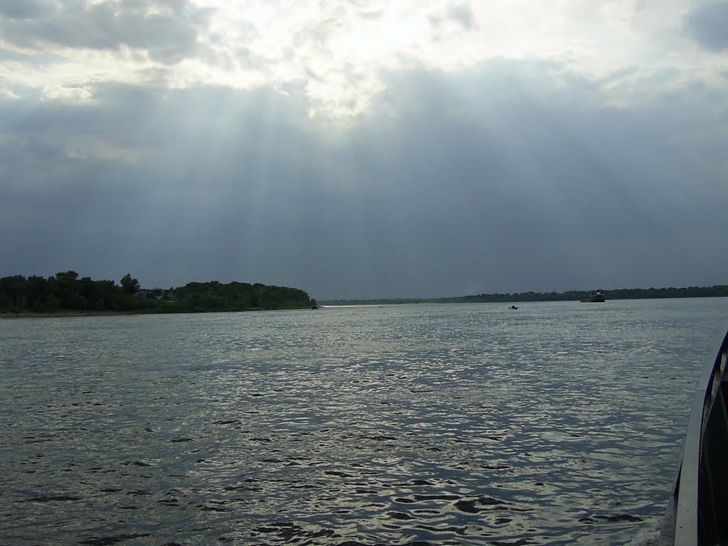 Сквозь облака (Through clouds)