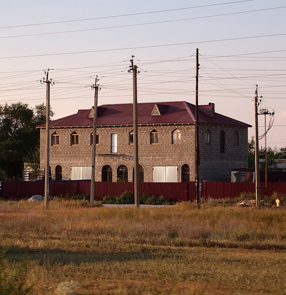 Современный замок. The modern castle.