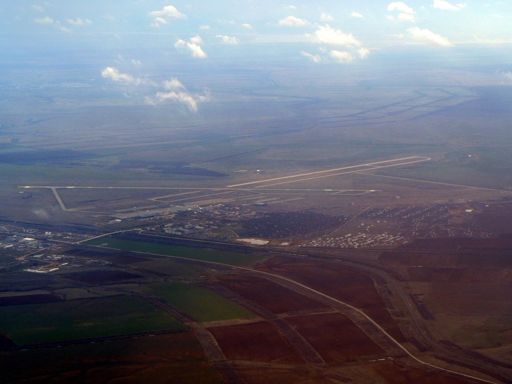 Airport Volgograd Gumrak, view on approach from the North