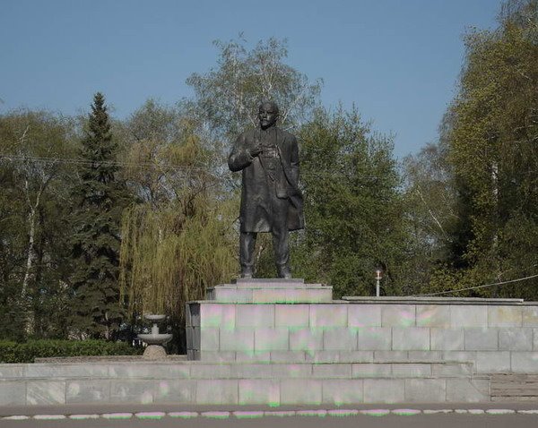 памятник Ленину