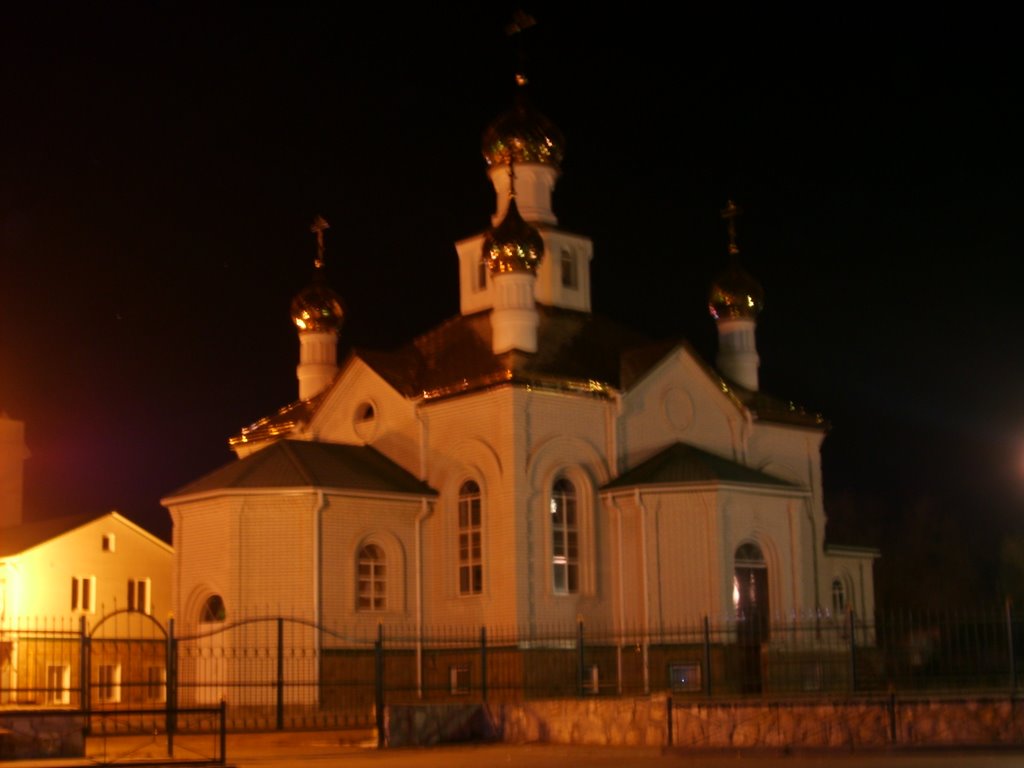 Церковь ночью 27.10.2008