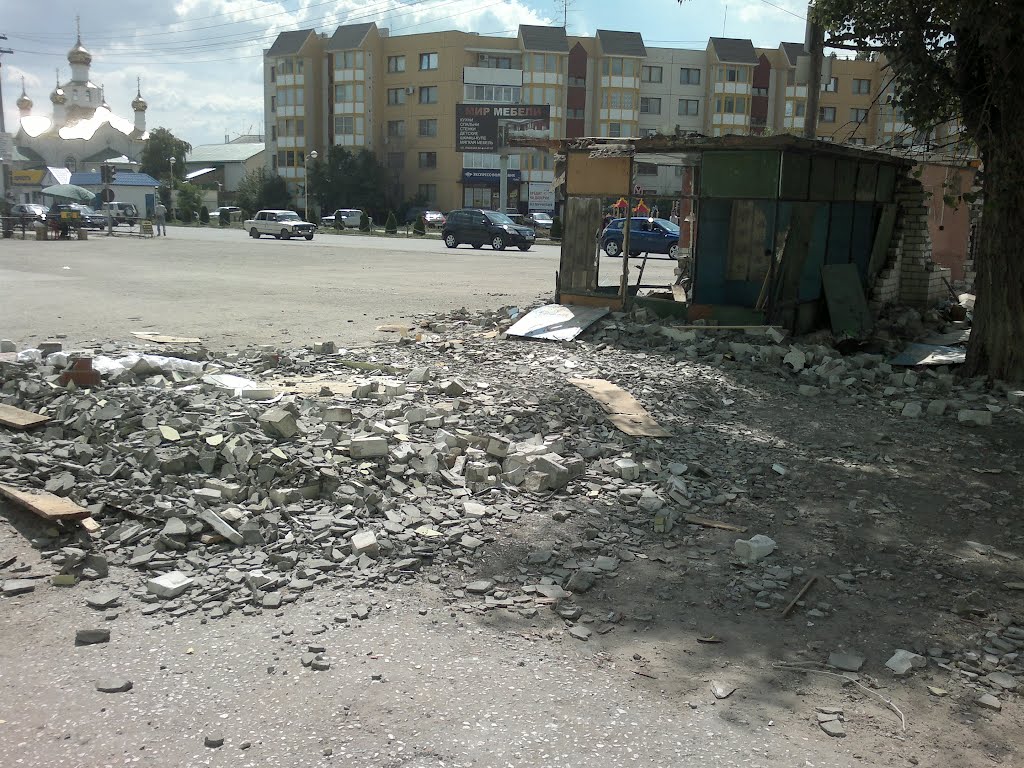 04.08.12 Привокзальные ларьки