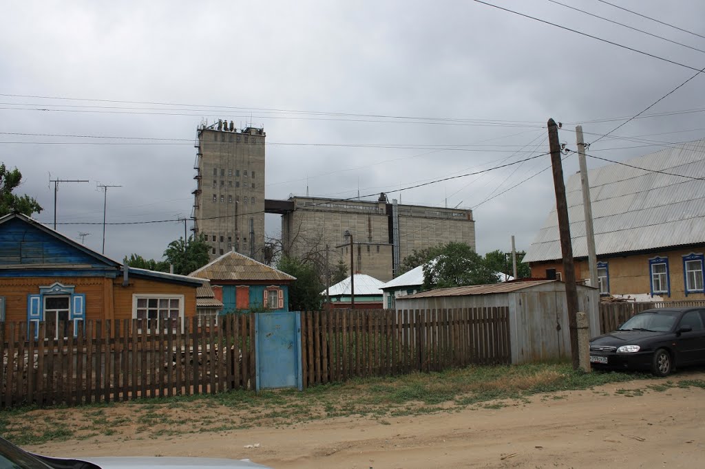 улица Калинина в сторону элеватора