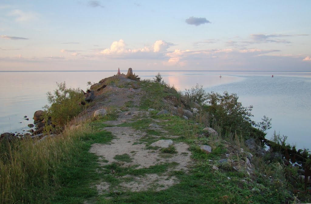 Волнорез