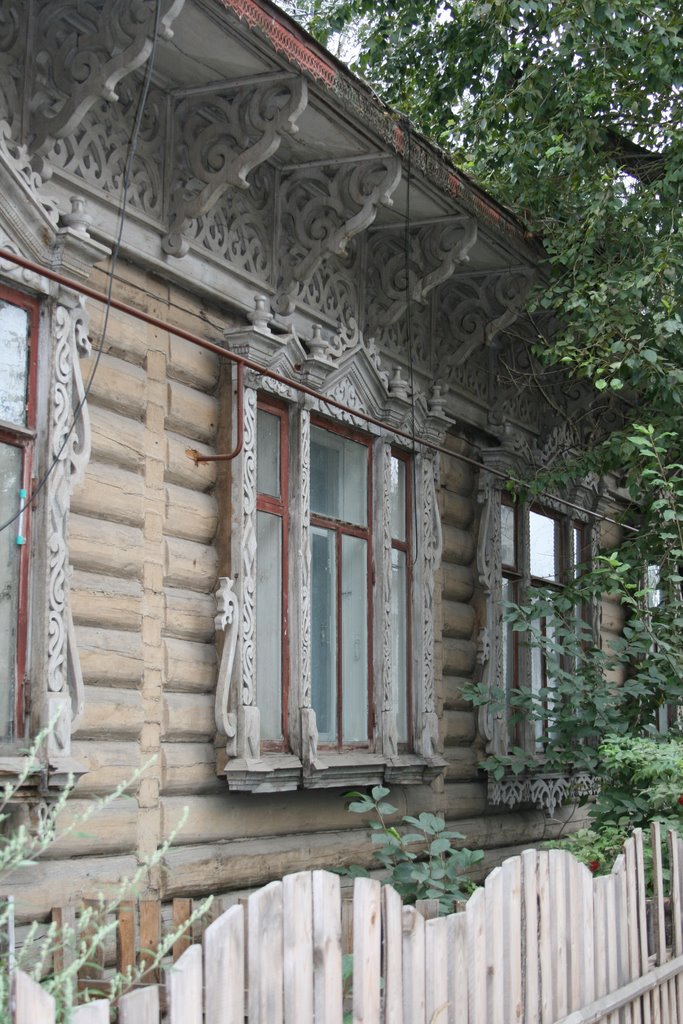 Резьба на доме в Великом Устюге