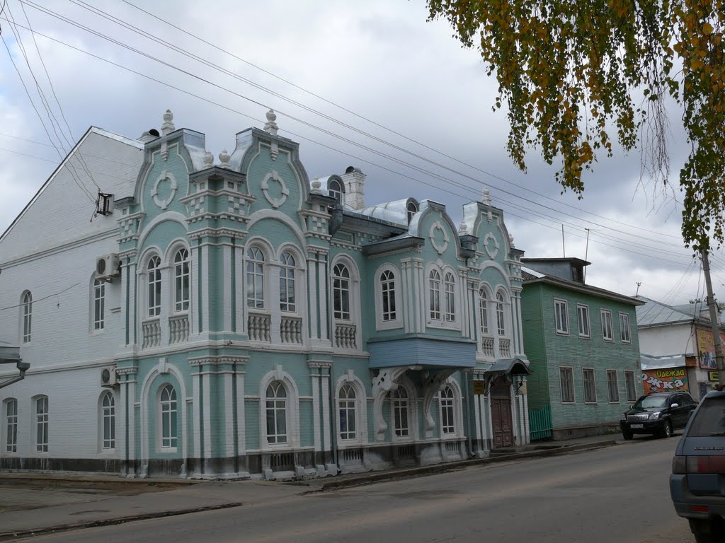 Дом с элементами эклектики на улице Красной (Преображенской). Начало ХХ века.