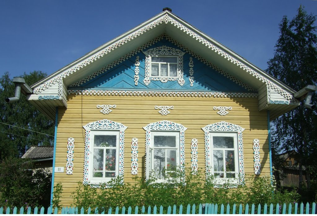Возможно самый красивый дом в Верховажье