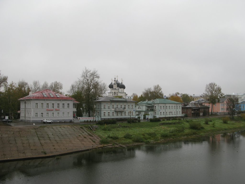 VI army embankment