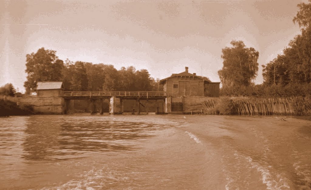 1977 год. Cтарый гидроузел на реке Вытегра / Old power plant. Vytegra River