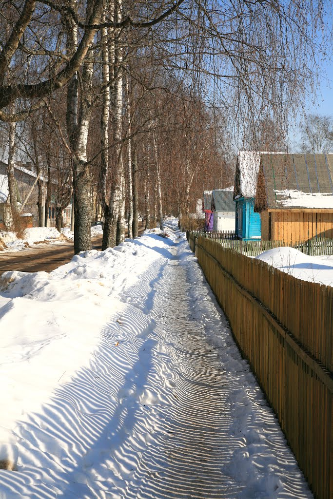 Март на ул. Мира