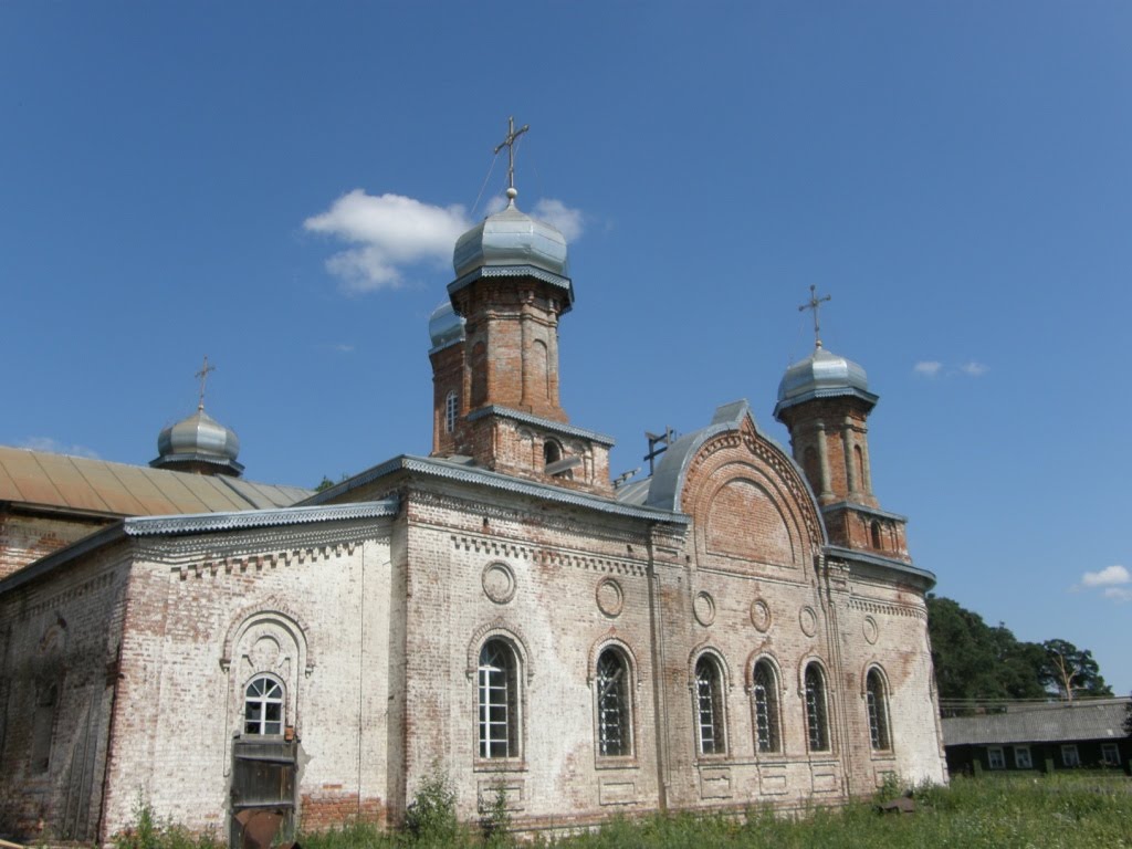Кичменгский Городок. Заброшенный собор.