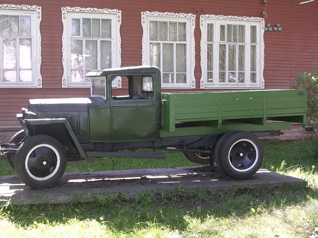 автомобиль ЗИС