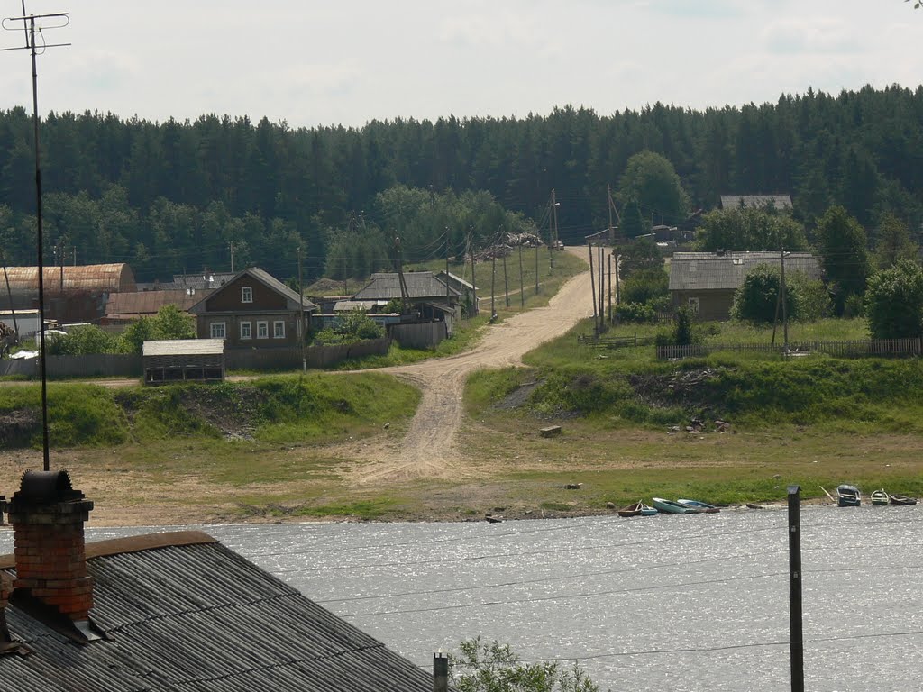 В XVIII-XIX вв тут была паромная переправа