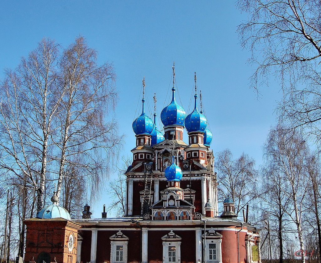 Устюжна. Казанская церковь