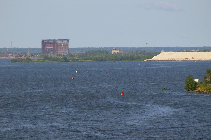Вид на реку Шексна, причалы АО "Северсталь" / View of the Sheksna river, moorings of the joint-stock company "Severstal" (22/07/2007)