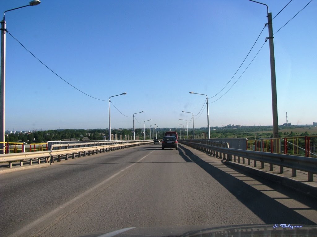 По новому мосту(On new bridge)