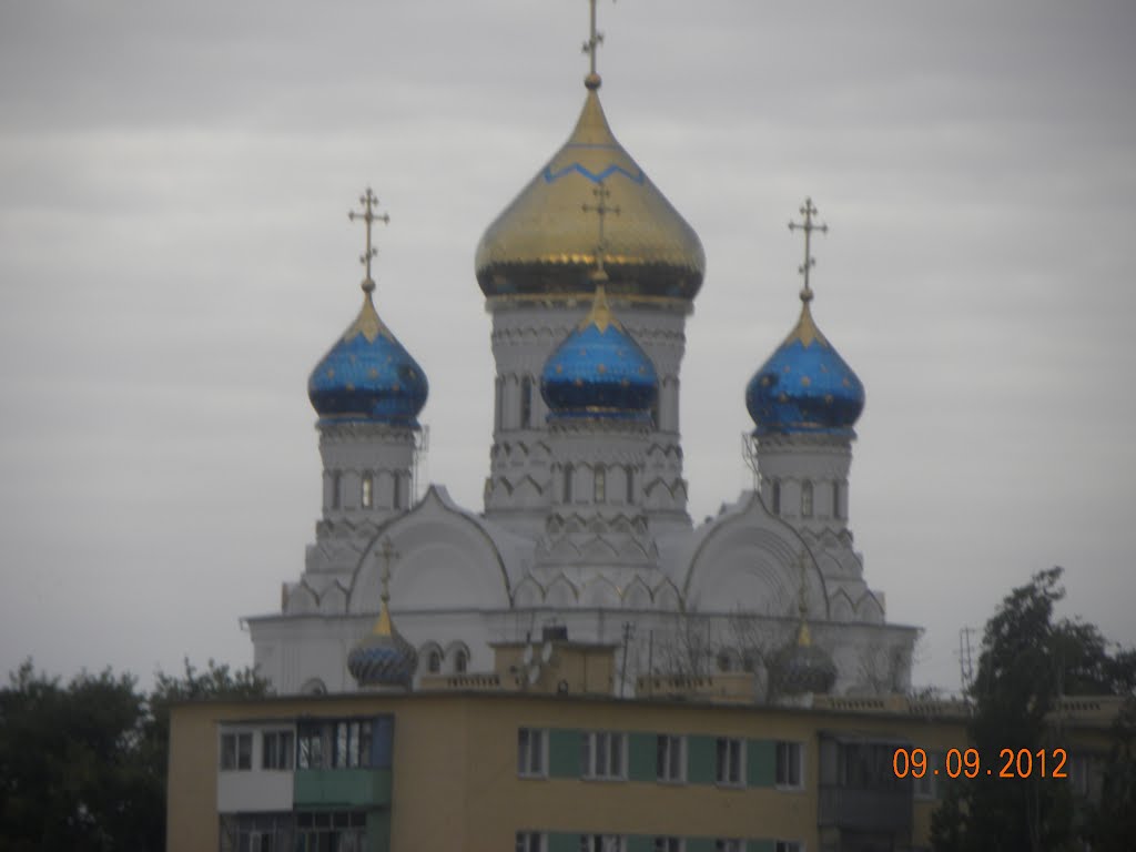 храм