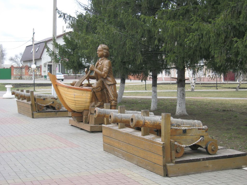 Новохоперск - Деревянная скульптура Петра I