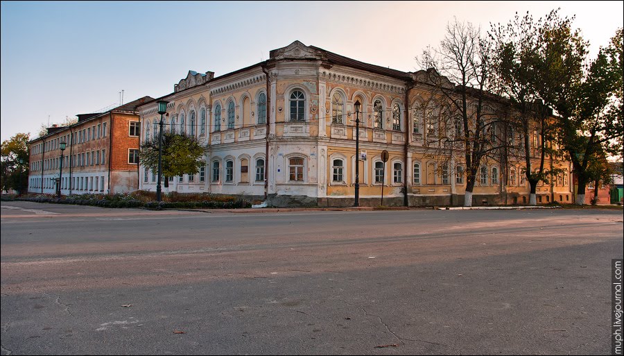 Угловое здание