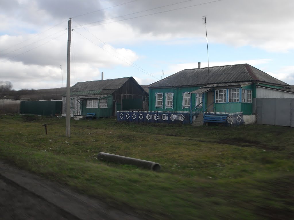 Дома в Ивановке...Хохольский район... туризм "Газа нет " в Воронежской области