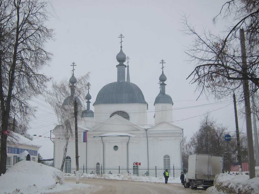 Church in the center of town Ardatov