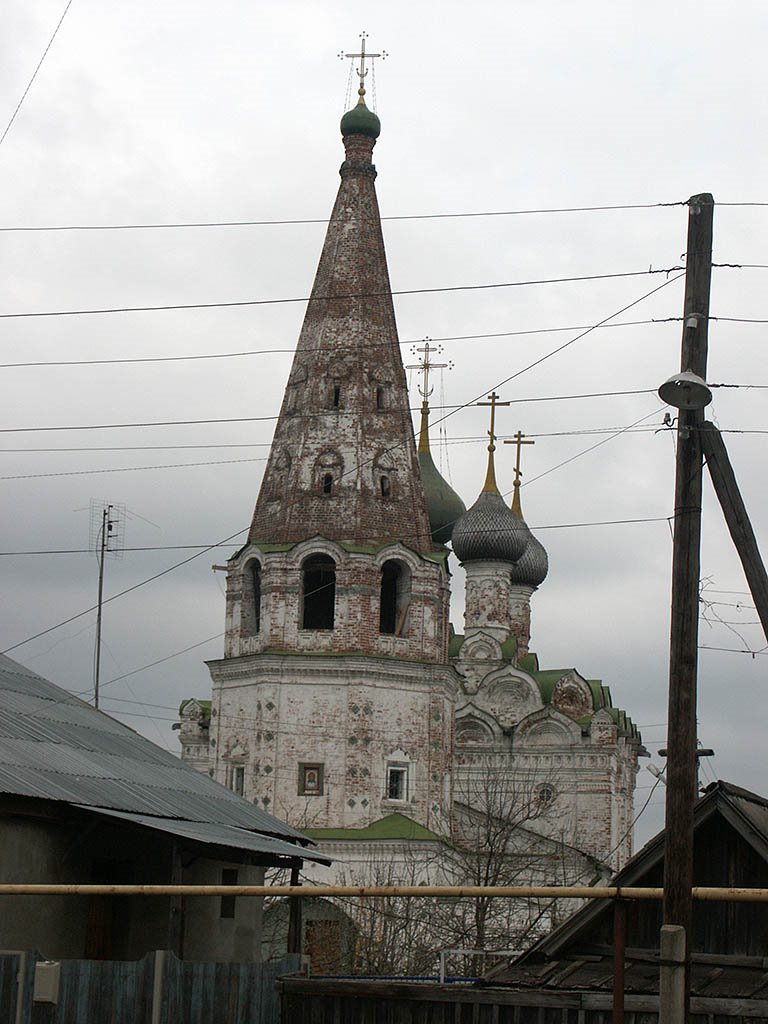 Россия: Нижегородская область: Балахна: церковь Спасская; 11:54 09.05.2006