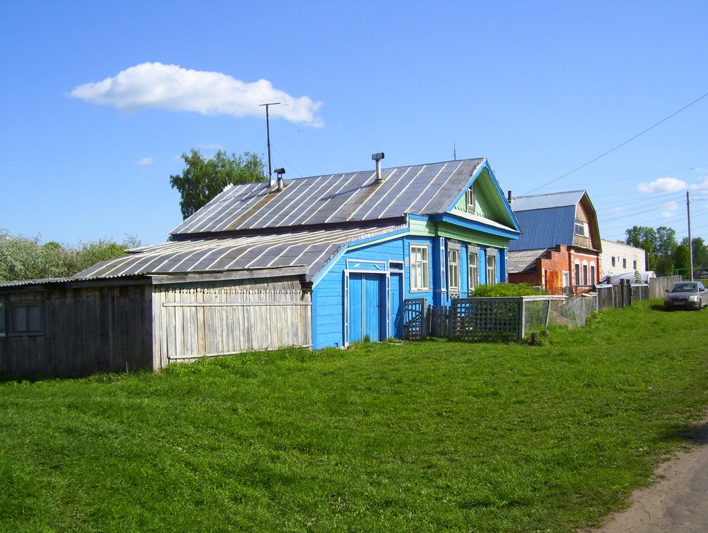 House 2 on Karl Marx St.