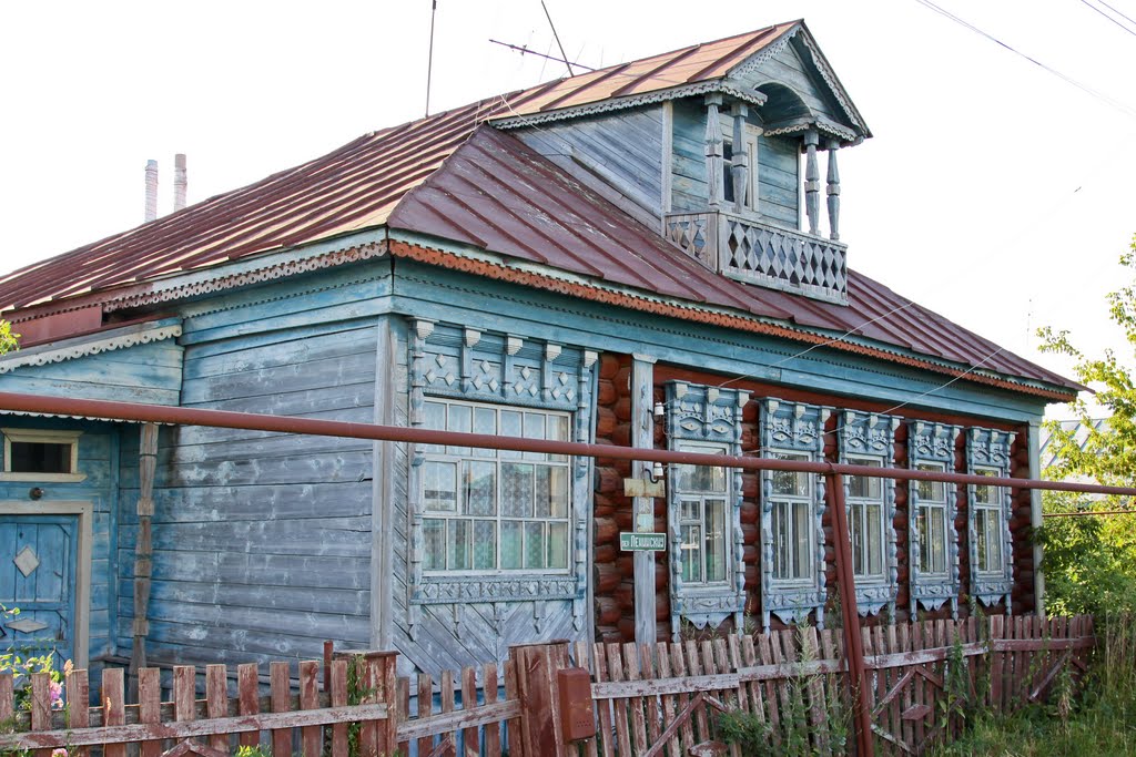 house, russian countryside