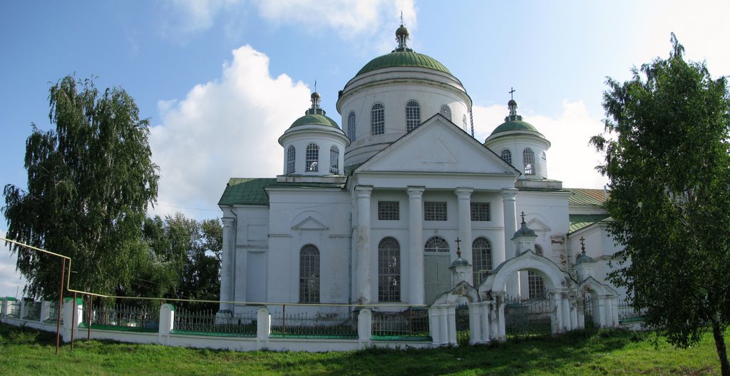 Смоленская церковь, со дворов