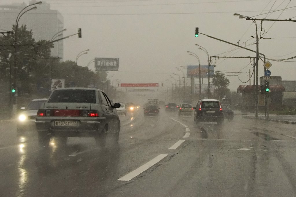 Damp day. Volgogradsky avenue, Moscow