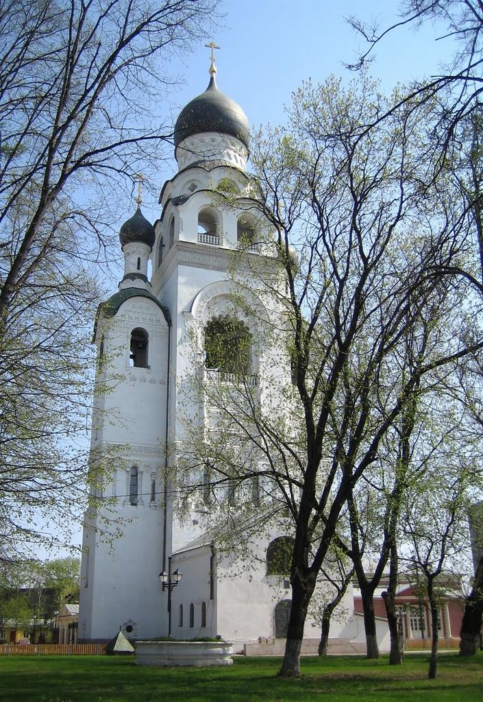 Церковь Успения Пресвятой Богородицы в колокольне Рогожской общины. Москва