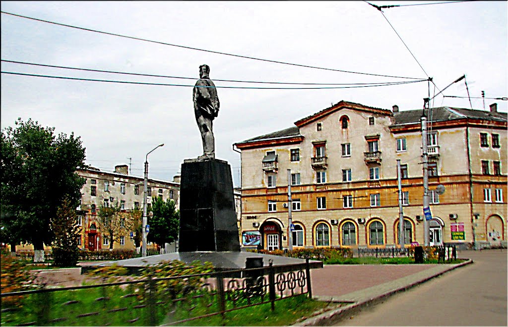 дзержинск.пл.маяковского.