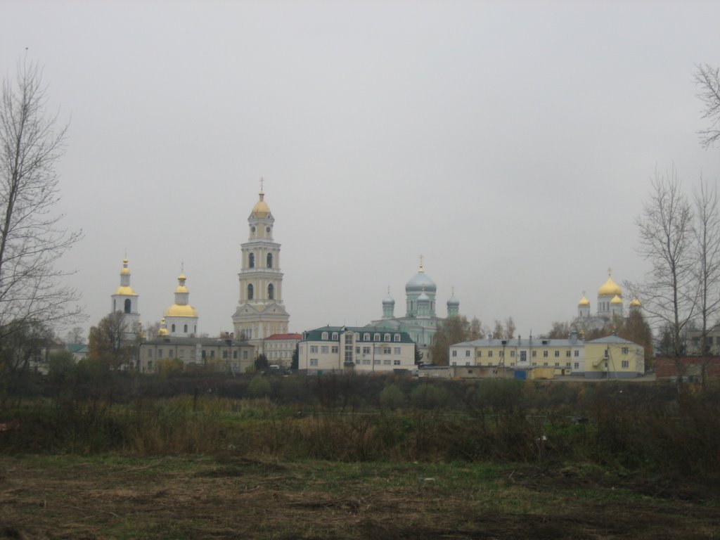 Дивеево. Свято-Троицкий Серафимо-Дивеевский женский монастырь Holy Trinity St. Seraphim of Diveyevo nunnery