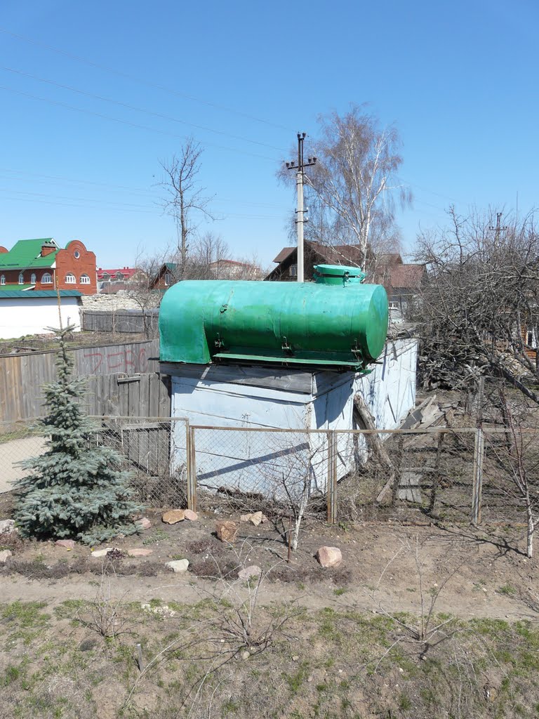 Нагревательно хранительная емкость.