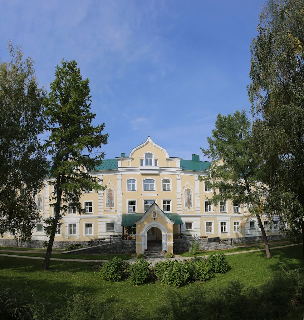 Свято-Троицкий Серафимо-Дивеевский монастырь