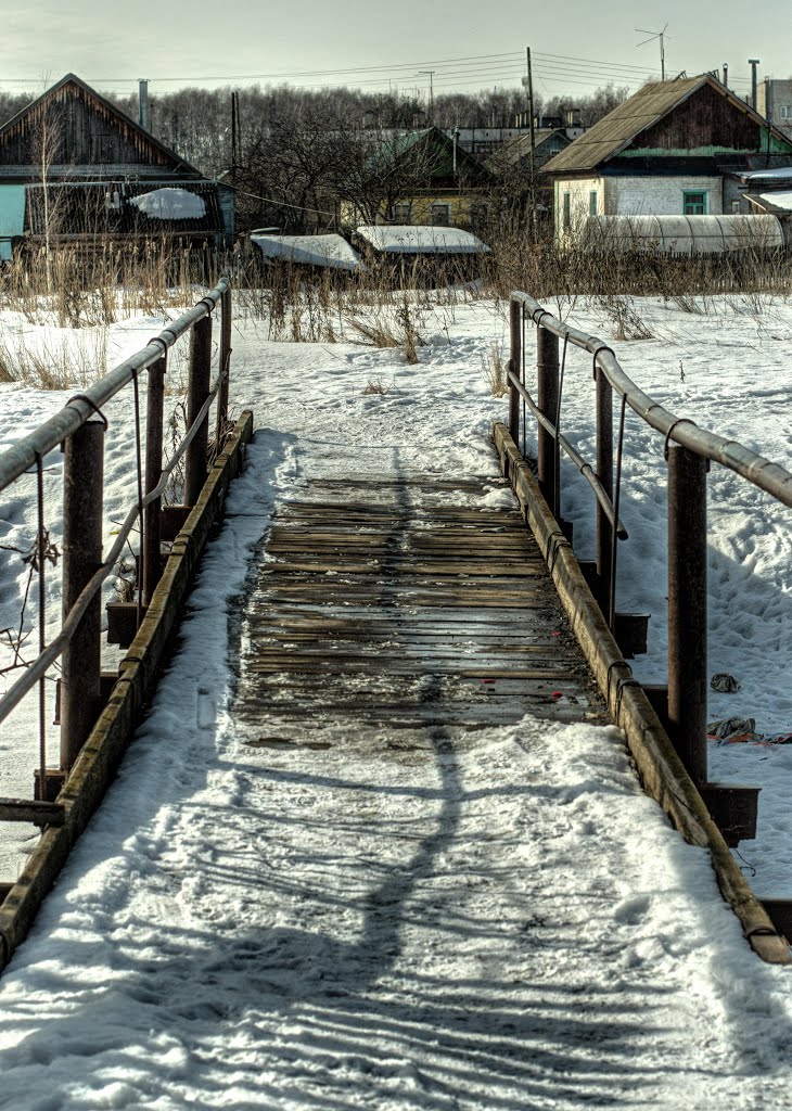 Zavolzhye. Bridge over kolllektor.
