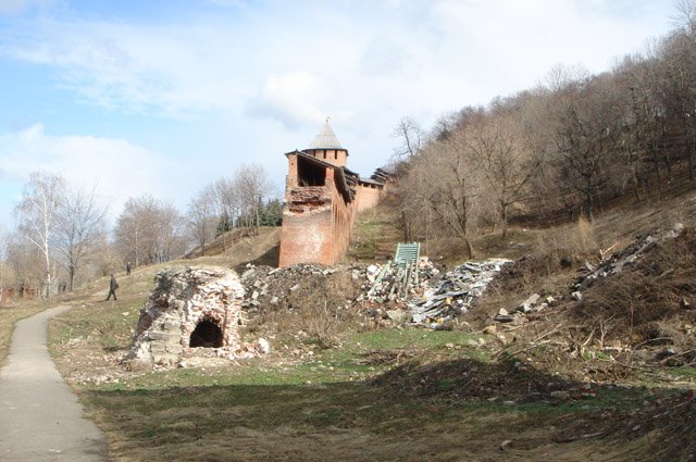 Нижегородский Кремль, руины Зачатской башни