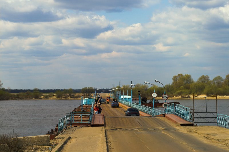 Пантонный мост в Павлово