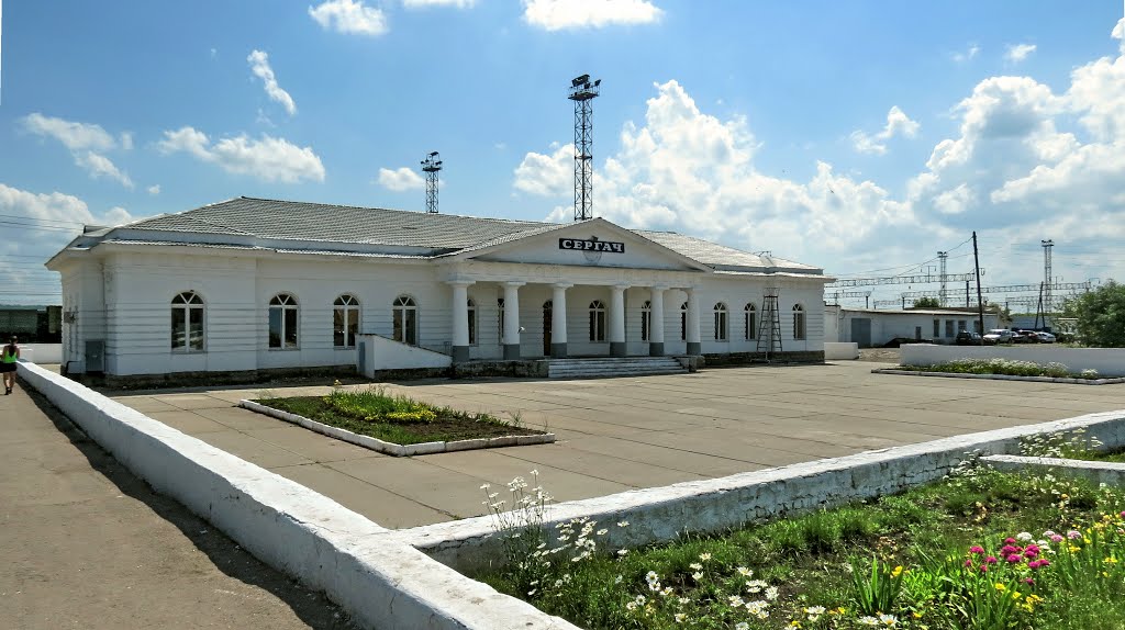 Вокзал (построен в 1914 г. по проекту А.В. Щусева )
