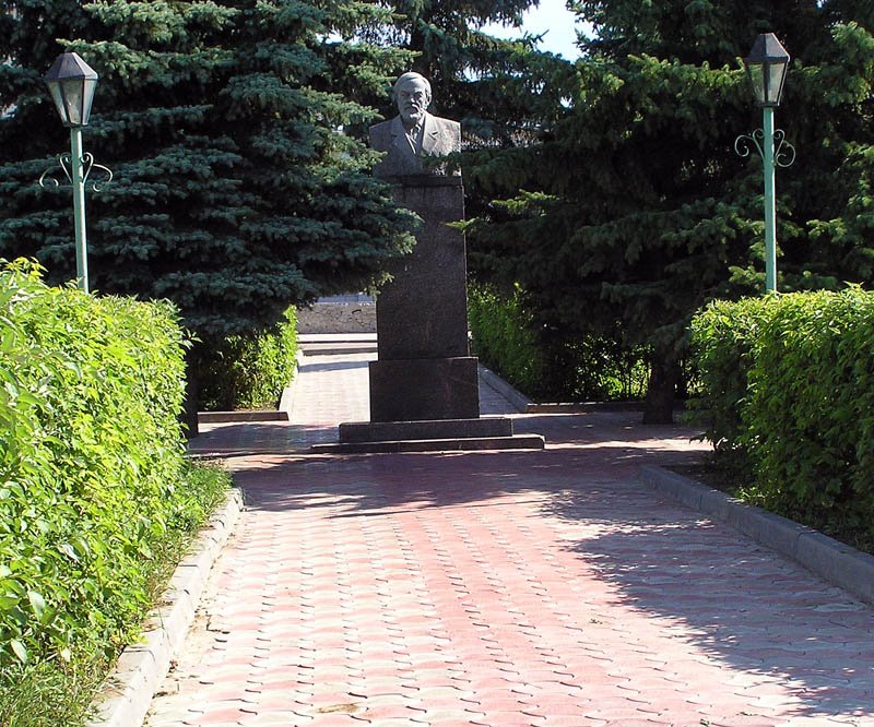 Памятник И.М. Сеченова (I.M.Sechenov memorial)