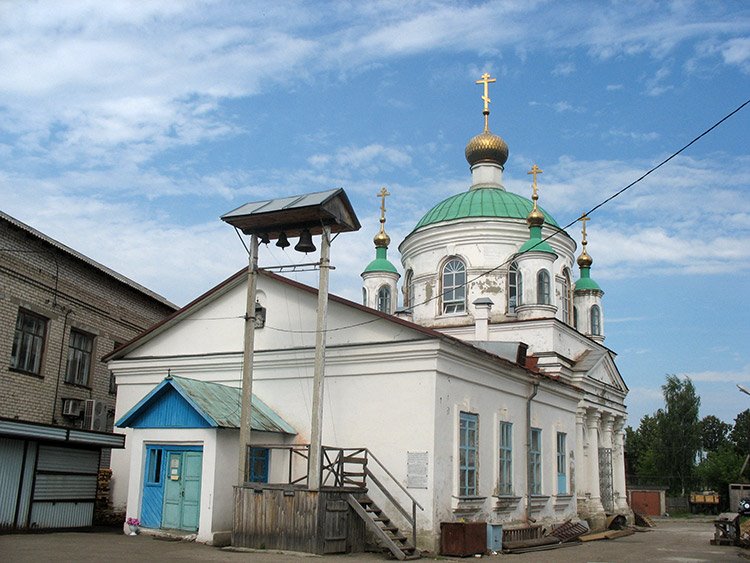 Трехсвятительская церковь города Урень
