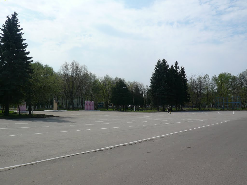 Пл. Комсомольская
