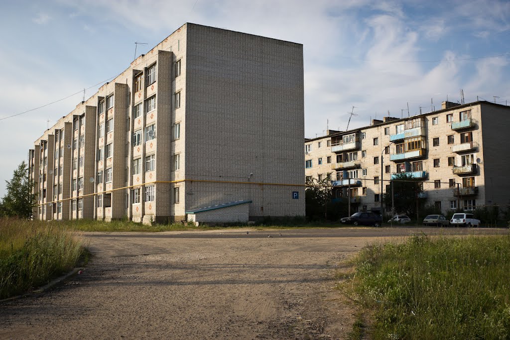 Дома в Чкаловске (2012.07.10)