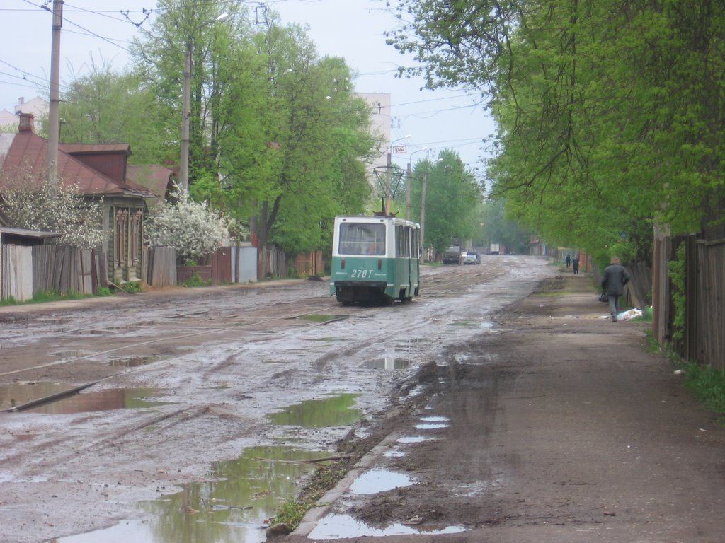 Большая воробьёвская улица / г. Иваново / май 2007