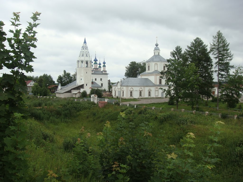 Остатки древнего рва в п.Лух