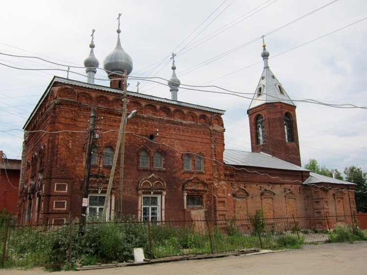 Бывшая старообрядческая Троицкая часовня села Середа.